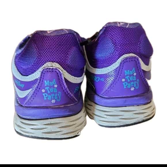 New Balance Womens Run Disney Run Disney Mad Tea Party Limited Shoes 880 V6 10 - Picture 5 of 15
